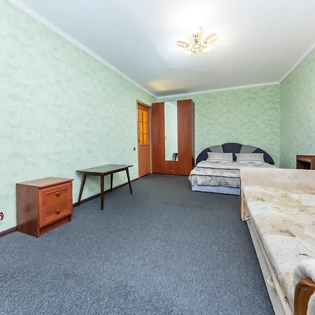 уютная однокомнатная возле м.печерская Apartment